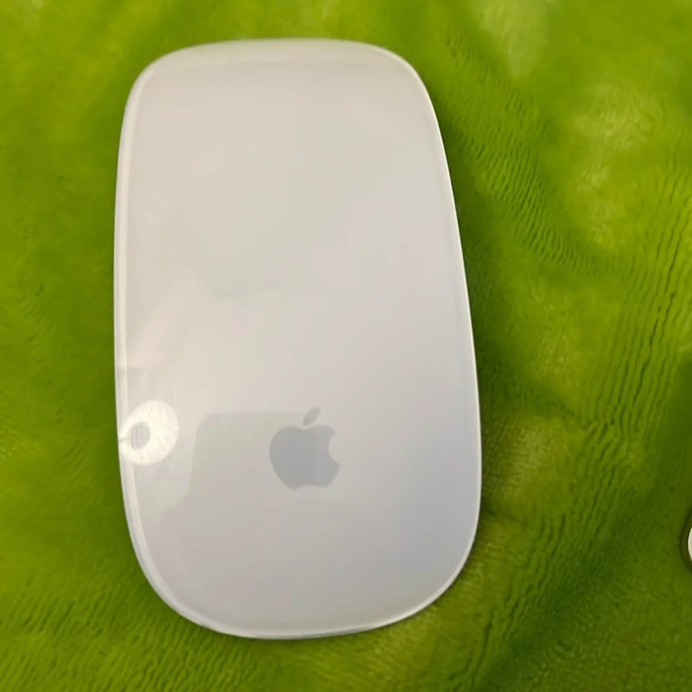 Apple Keyboard and Mouse Bundle EUC